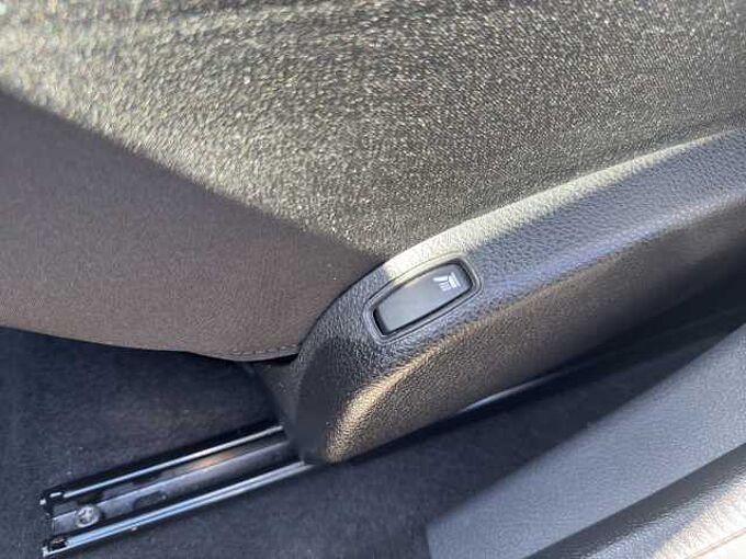 Dacia Lodgy TCe 130 Stepway *SHZ-GJA*